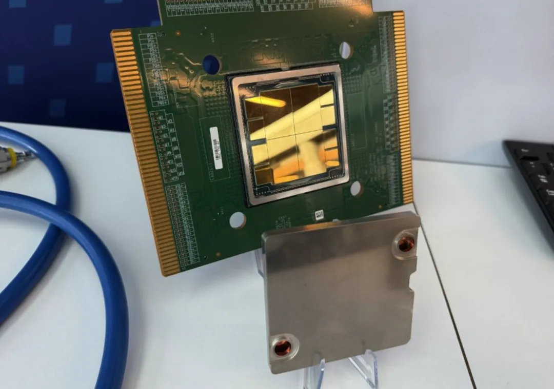 Intel 18A + HBM4